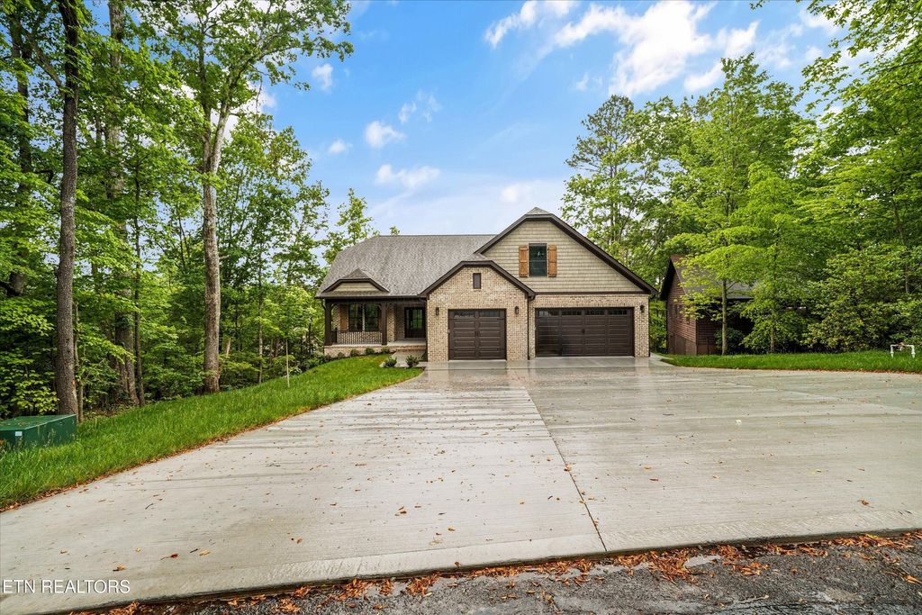 Photo of 222 Mialaquo Circle, Loudon, TN 37774 (MLS # 1339901)
