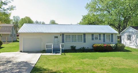 Photo of 1209 Morgan St, Athens, TN 37303 (MLS # 1337314)