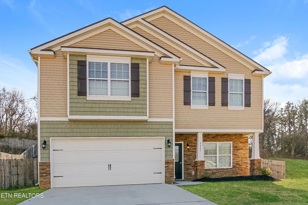 Photo of 5421 Calvert Lane, Knoxville, TN 37918 (MLS # 1325910)