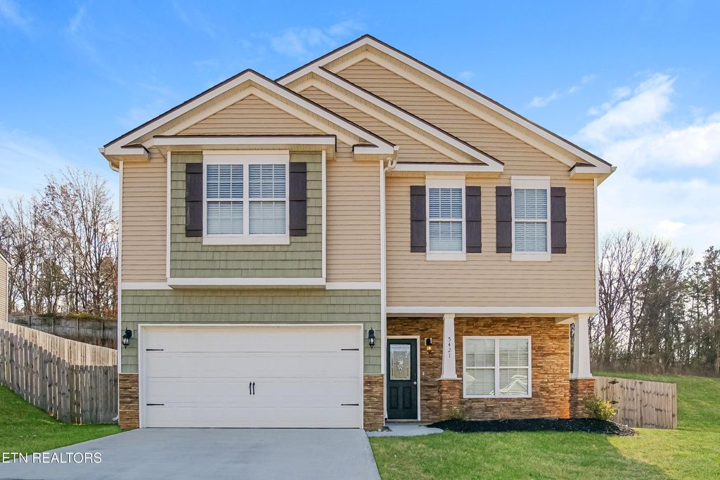 Photo of 5421 Calvert Lane, Knoxville, TN 37918 (MLS # 1325910)