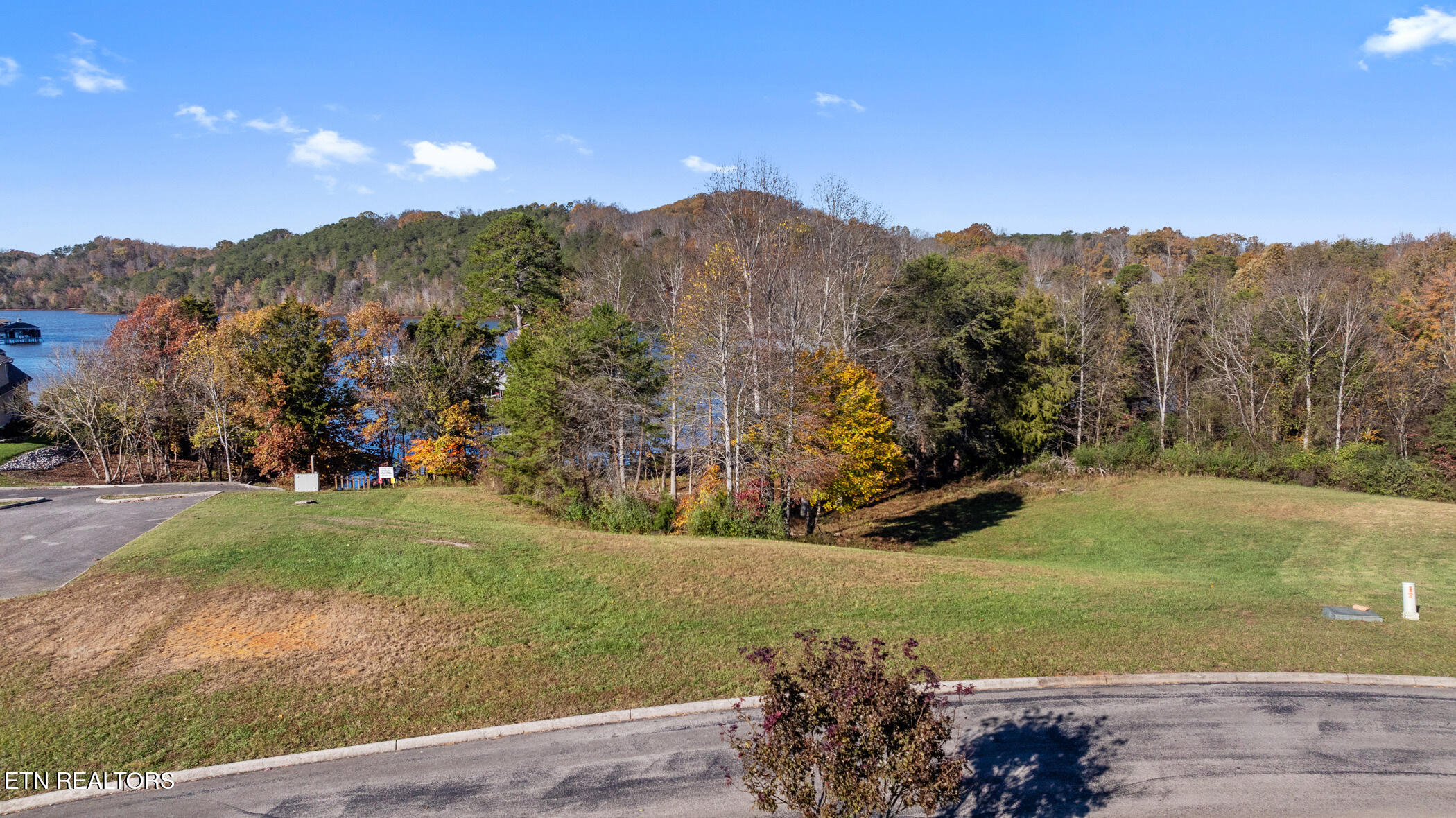 261 White Swan Drive