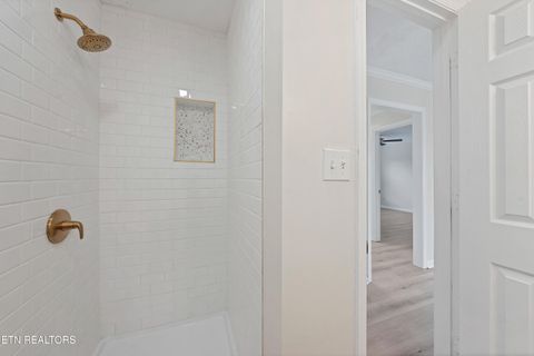 Tiny photo for 3901 S Lake Blvd, Knoxville, TN 37920 (MLS # 1324181)