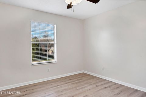 Tiny photo for 3901 S Lake Blvd, Knoxville, TN 37920 (MLS # 1324181)