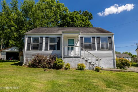 Single Family Residence in Alcoa TN 626 Lincoln Rd.jpg