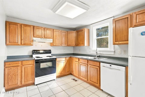 Tiny photo for 2304 Cecil Ave, Knoxville, TN 37917 (MLS # 1360386)