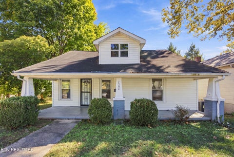 Photo of 2304 Cecil Ave, Knoxville, TN 37917 (MLS # 1360386)
