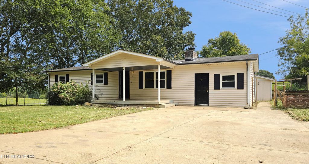 Photo of 1035 Lakeside Rd, Madisonville, TN 37354 (MLS # 1314812)