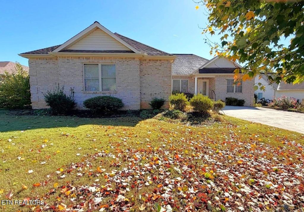 Photo of 103 Oohleeno Way, Loudon, TN 37774 (MLS # 1339399)