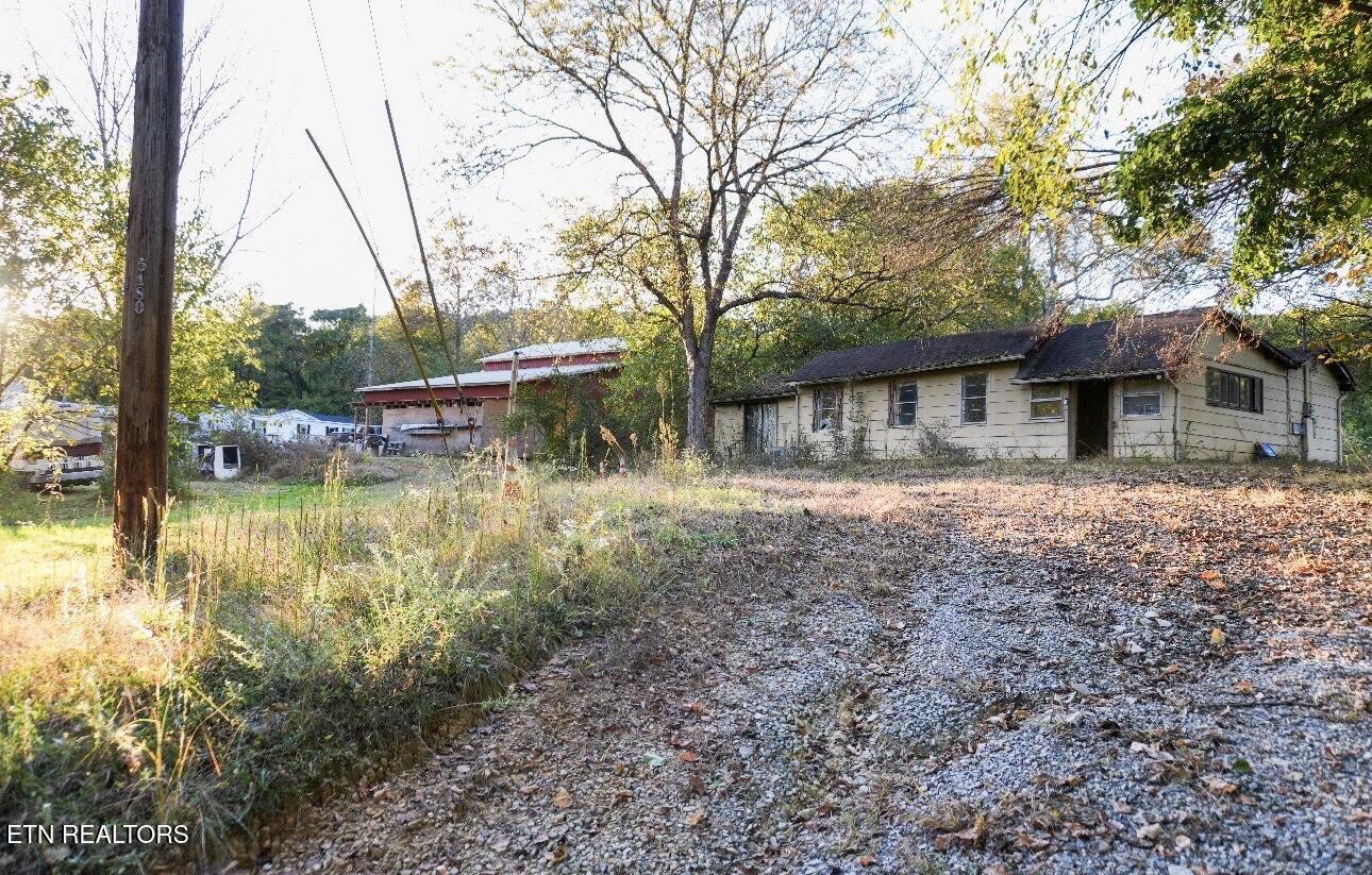 673 Self Hollow Rd