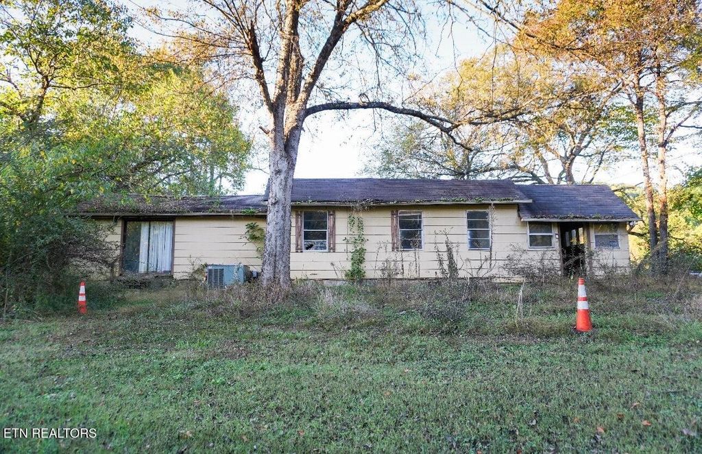 Photo of 673 Self Hollow Rd, Rockford, TN 37853 (MLS # 1319049)