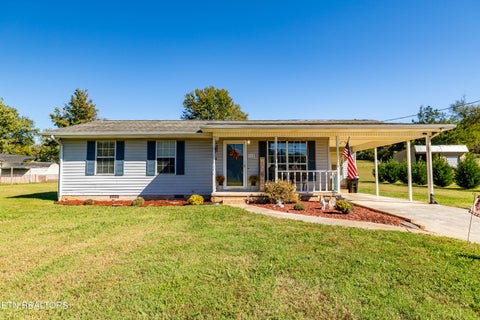 Photo of 113 Cleveland Rd, Sweetwater, TN 37874 (MLS # 1359826)