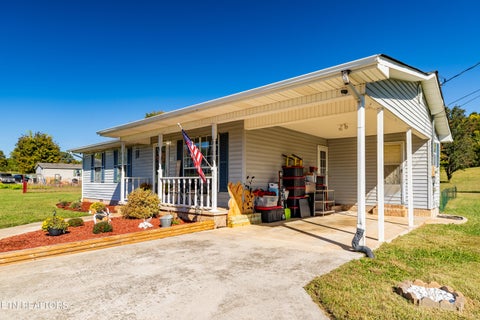 Tiny photo for 113 Cleveland Rd, Sweetwater, TN 37874 (MLS # 1359826)