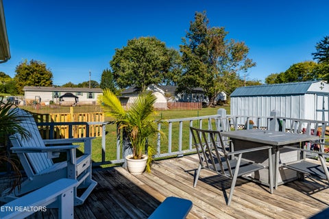 Tiny photo for 113 Cleveland Rd, Sweetwater, TN 37874 (MLS # 1359826)