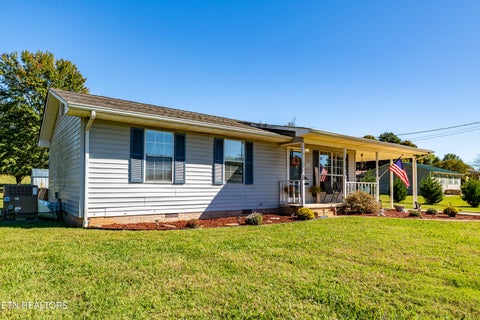 Tiny photo for 113 Cleveland Rd, Sweetwater, TN 37874 (MLS # 1359826)