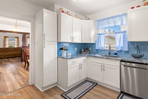 Tiny photo for 5012 Strawberry Plains Pike, Knoxville, TN 37914 (MLS # 1355476)