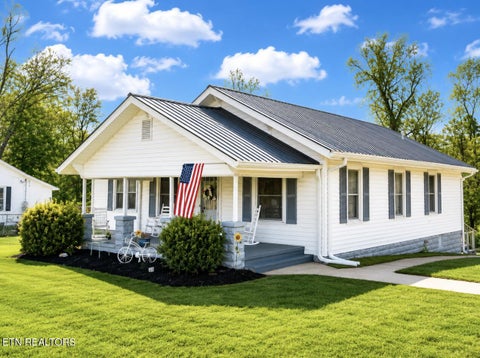 Tiny photo for 5012 Strawberry Plains Pike, Knoxville, TN 37914 (MLS # 1355476)