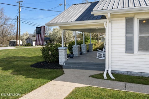 Tiny photo for 5012 Strawberry Plains Pike, Knoxville, TN 37914 (MLS # 1355476)