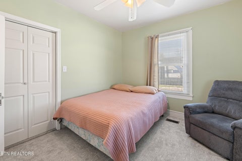 Tiny photo for 5012 Strawberry Plains Pike, Knoxville, TN 37914 (MLS # 1355476)