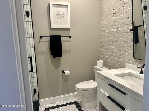 Tiny photo for 105 W Jackson Ave Ave #9, Knoxville, TN 37902 (MLS # 1326173)