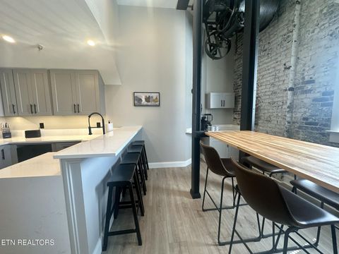 Tiny photo for 105 W Jackson Ave Ave #9, Knoxville, TN 37902 (MLS # 1326173)