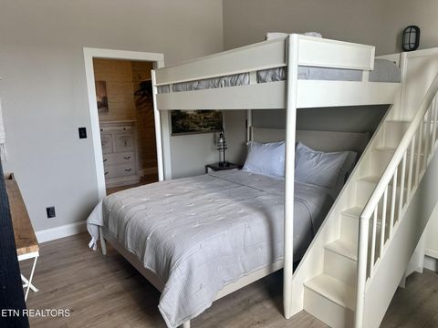 Tiny photo for 105 W Jackson Ave Ave #9, Knoxville, TN 37902 (MLS # 1326173)