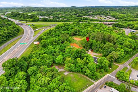 Tiny photo for 601 N Chilhowee Drive, Knoxville, TN 37924 (MLS # 1339088)