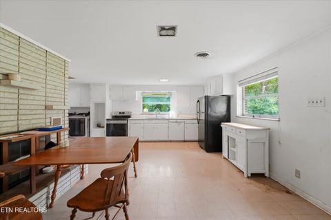 Tiny photo for 601 N Chilhowee Drive, Knoxville, TN 37924 (MLS # 1339088)
