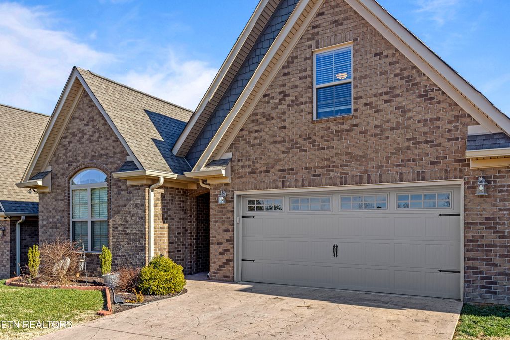 Photo of 204 Zion Cove Lane, Englewood, TN 37329 (MLS # 1326382)