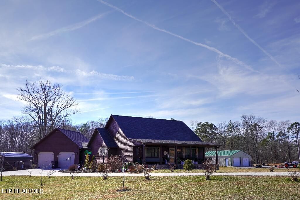 Photo of 321 W W End Rd, Rockwood, TN 37854 (MLS # 1289726)
