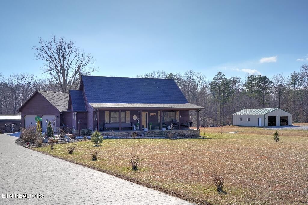Photo of 321 W W End Rd, Rockwood, TN 37854 (MLS # 1289726)