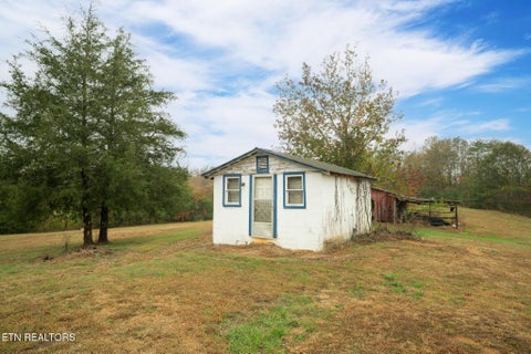Tiny photo for 164 County Road 635, Athens, TN 37303 (MLS # 1360465)