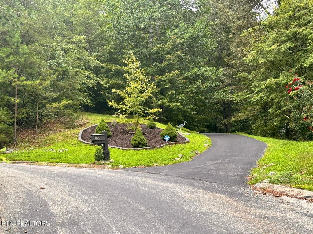 Photo of 108 Springwater Run, Madisonville, TN 37354 (MLS # 1312109)