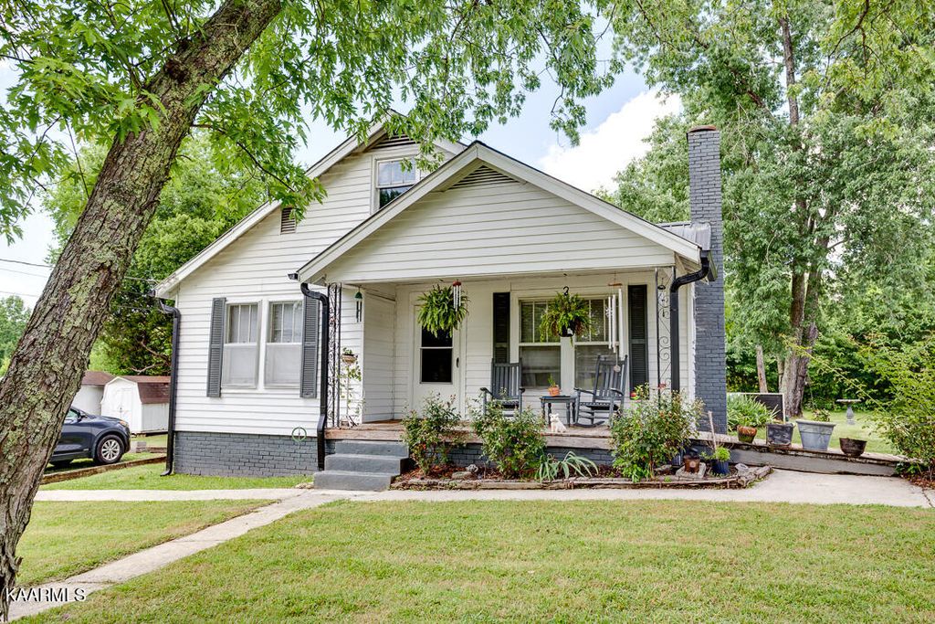 Photo of 8709 N Ruggles Ferry Pike, Strawberry Plains, TN 37871 (MLS # 1231589)