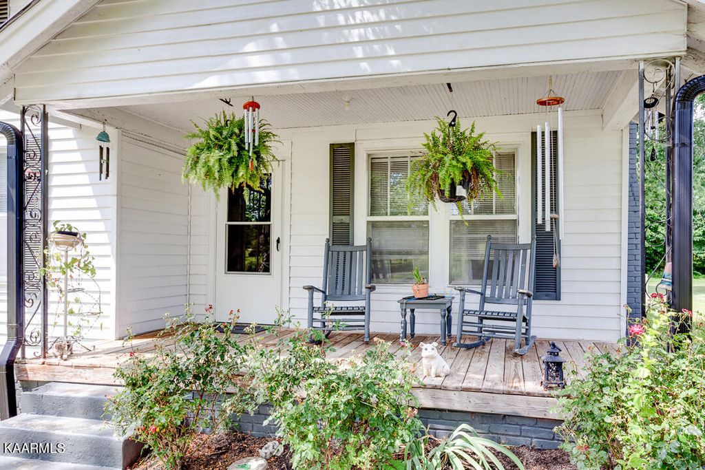 Photo of 8709 N Ruggles Ferry Pike, Strawberry Plains, TN 37871 (MLS # 1231589)