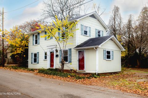 Photo of 504 Wharf St, Loudon, TN 37774 (MLS # 1333727)