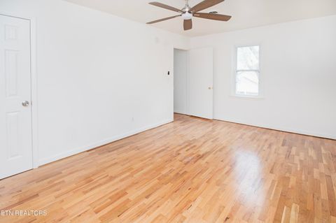 Tiny photo for 504 Wharf St, Loudon, TN 37774 (MLS # 1333727)