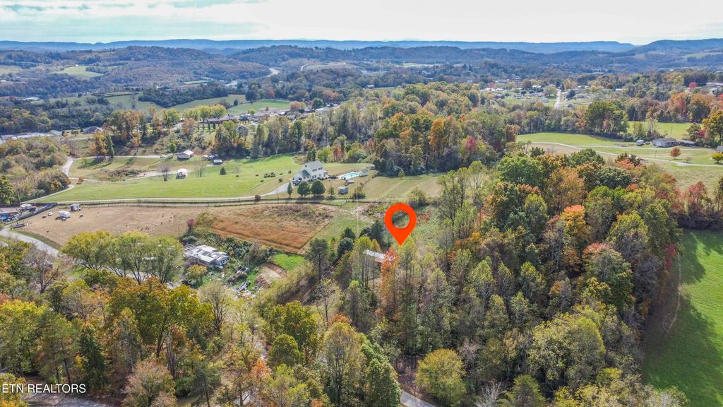 Photo of 277 Payne Circle, Tazewell, TN 37879 (MLS # 1322520)