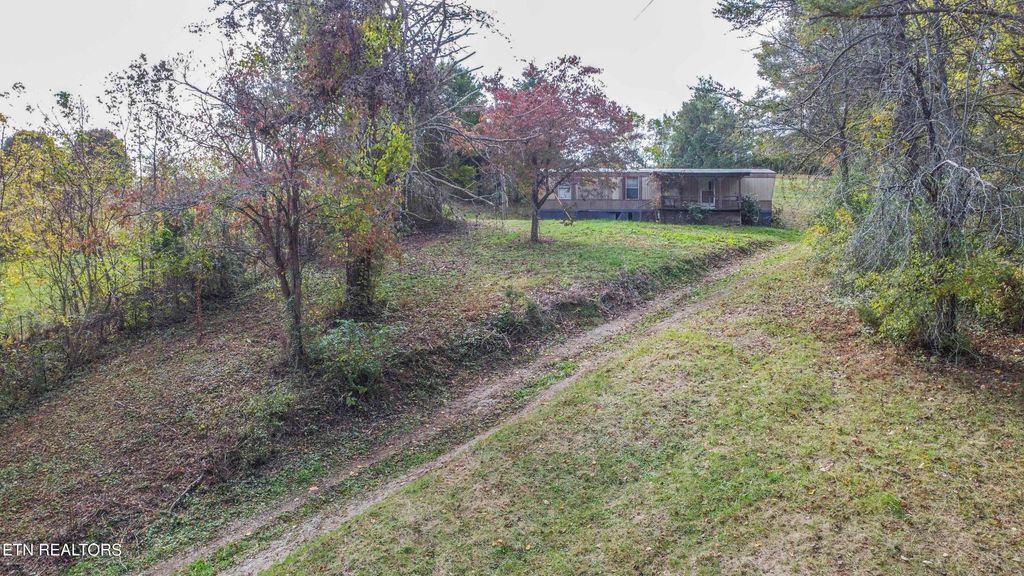 Photo of 277 Payne Circle, Tazewell, TN 37879 (MLS # 1322520)