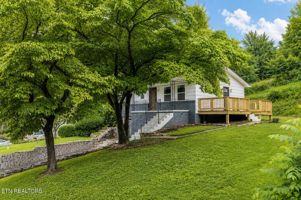 Photo of 2511 Davenport Rd, Knoxville, TN 37920 (MLS # 1349694)