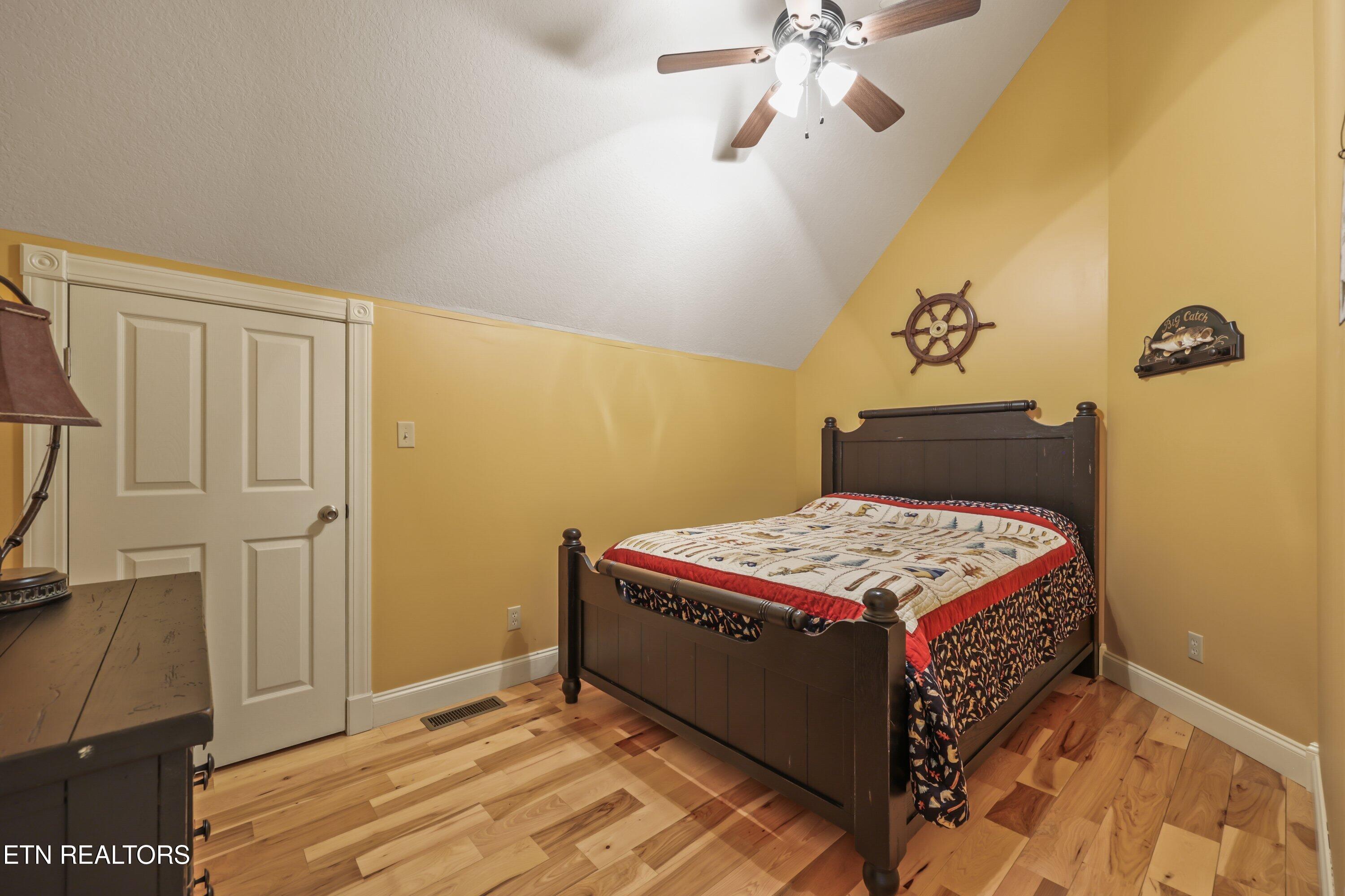 Sharps Chapel, Tennessee, 37866, United States, 3 Bedrooms Bedrooms, ,6 BathroomsBathrooms,Residential,Active,2025174