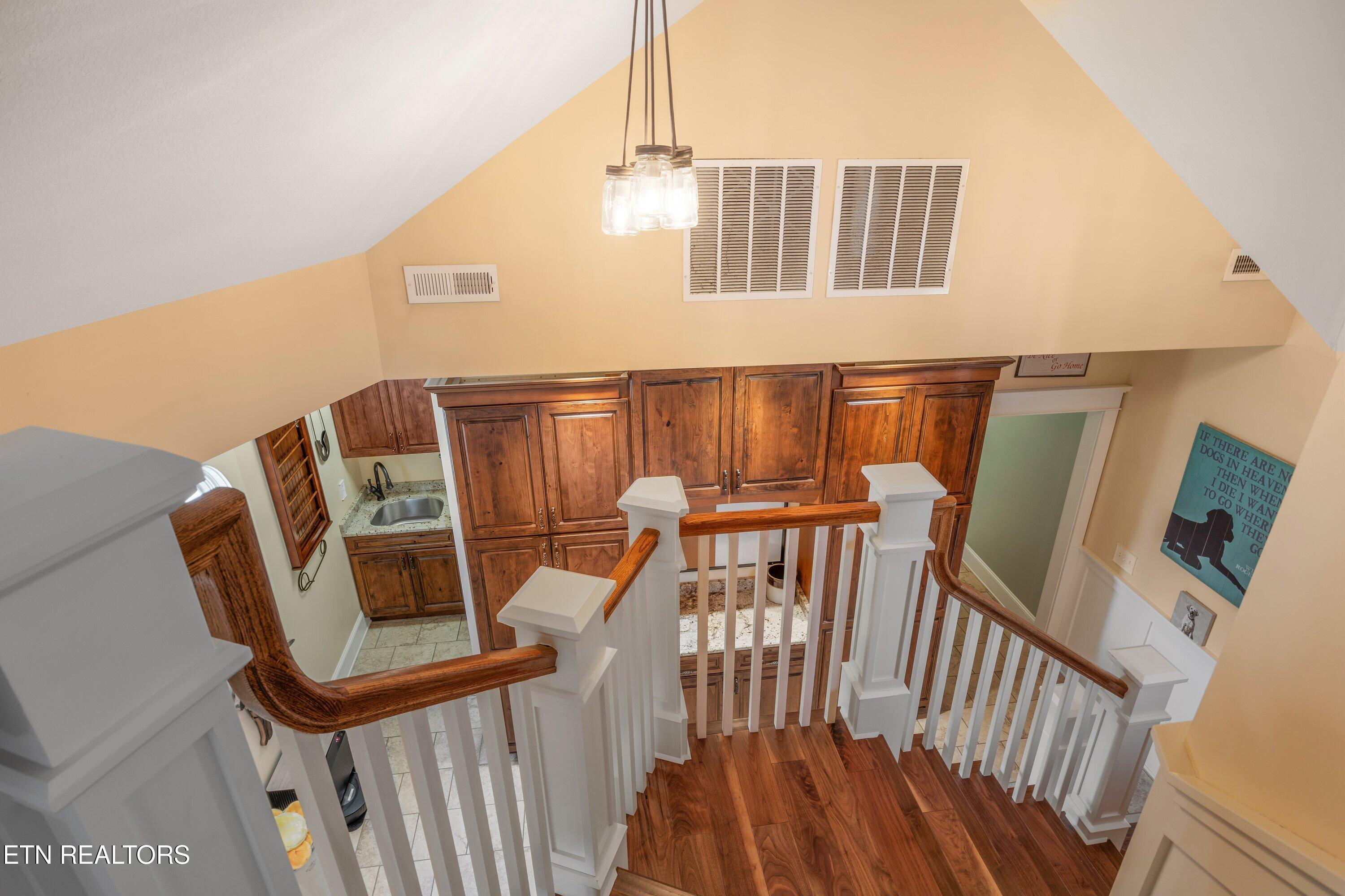 Sharps Chapel, Tennessee, 37866, United States, 3 Bedrooms Bedrooms, ,6 BathroomsBathrooms,Residential,Active,2025174