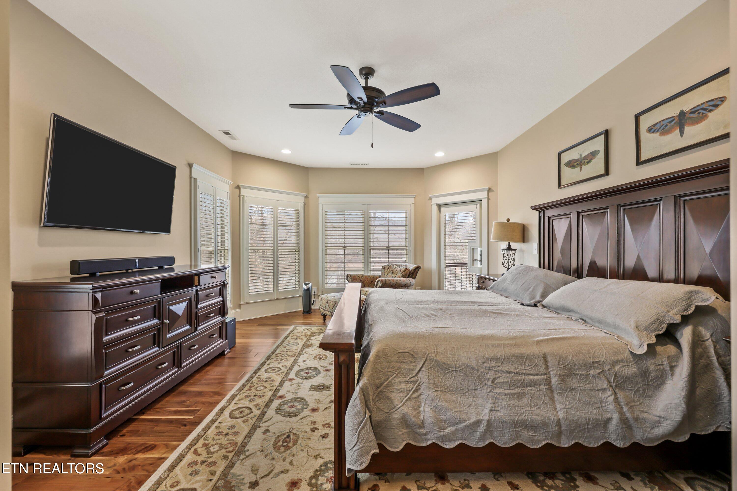 Sharps Chapel, Tennessee, 37866, United States, 3 Bedrooms Bedrooms, ,6 BathroomsBathrooms,Residential,Active,2025174