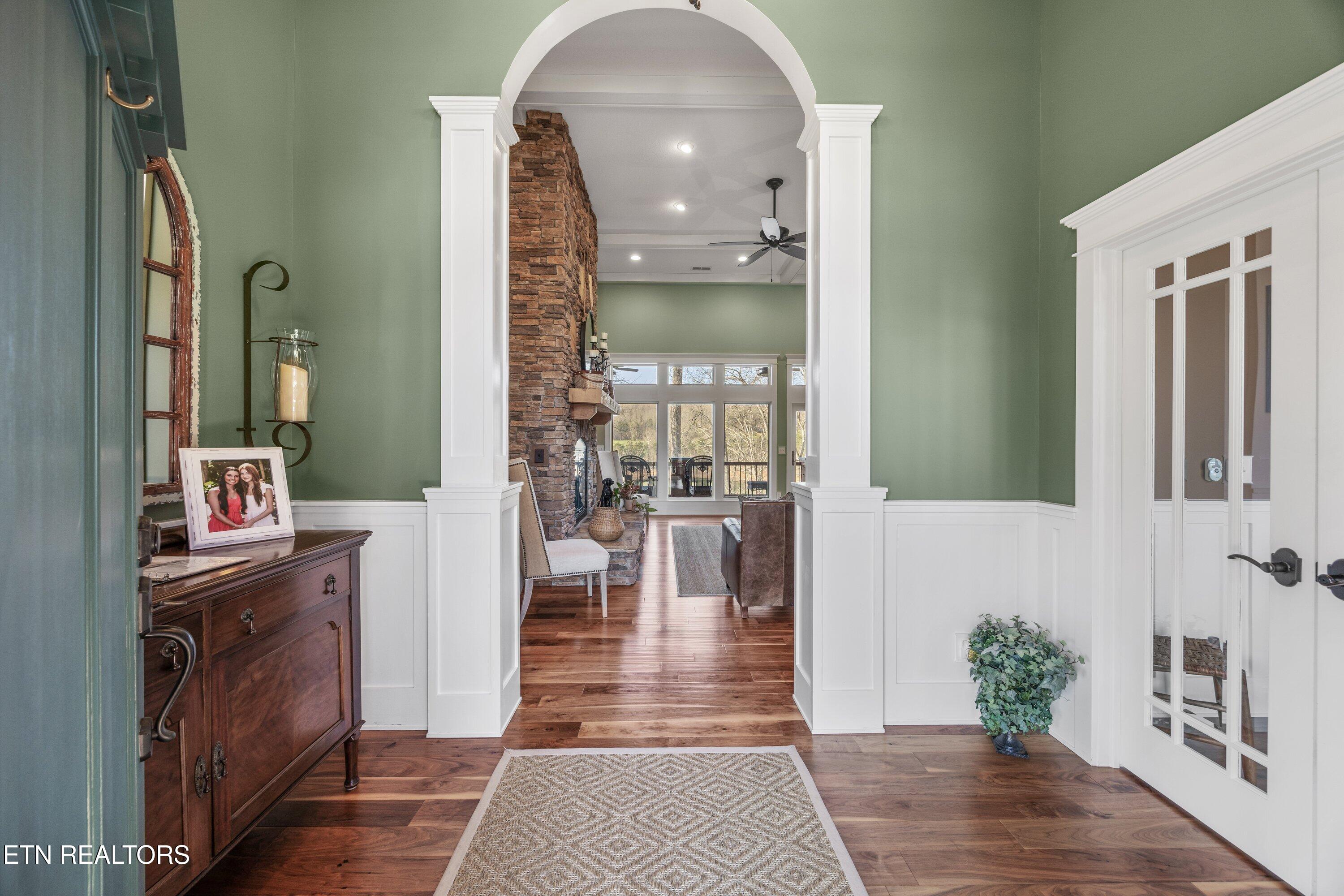Sharps Chapel, Tennessee, 37866, United States, 3 Bedrooms Bedrooms, ,6 BathroomsBathrooms,Residential,Active,2025174