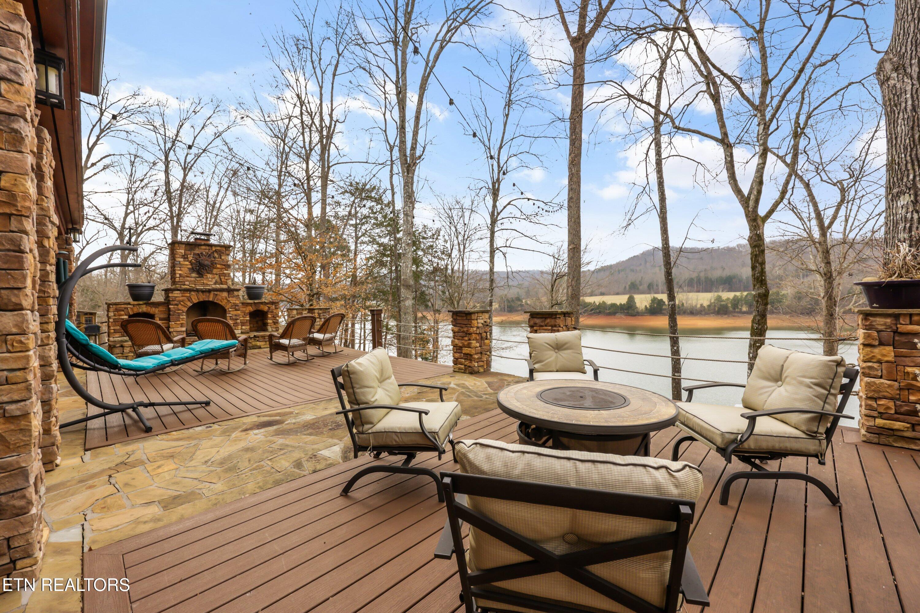 Sharps Chapel, Tennessee, 37866, United States, 3 Bedrooms Bedrooms, ,6 BathroomsBathrooms,Residential,Active,2025174