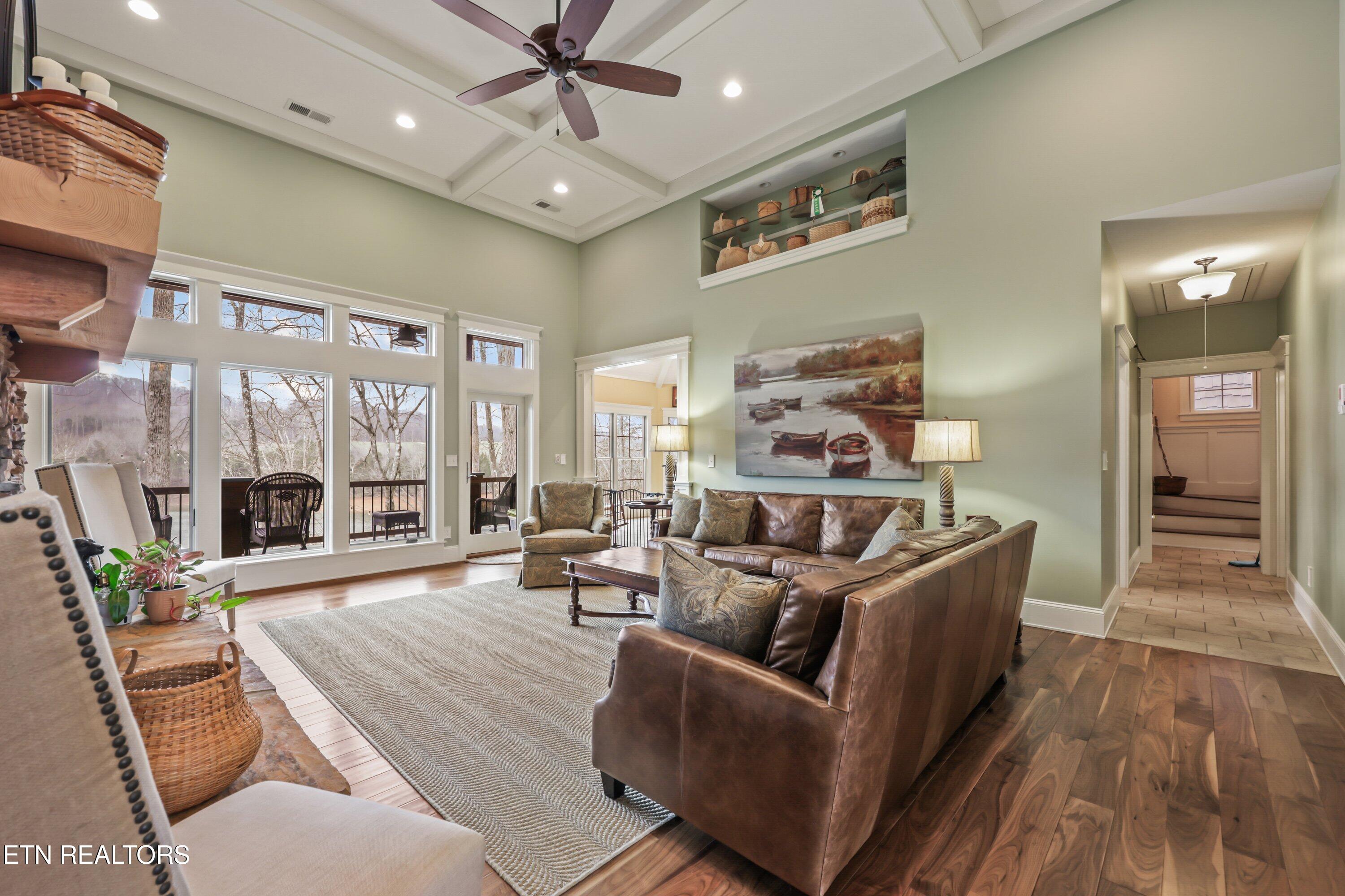 Sharps Chapel, Tennessee, 37866, United States, 3 Bedrooms Bedrooms, ,6 BathroomsBathrooms,Residential,Active,2025174