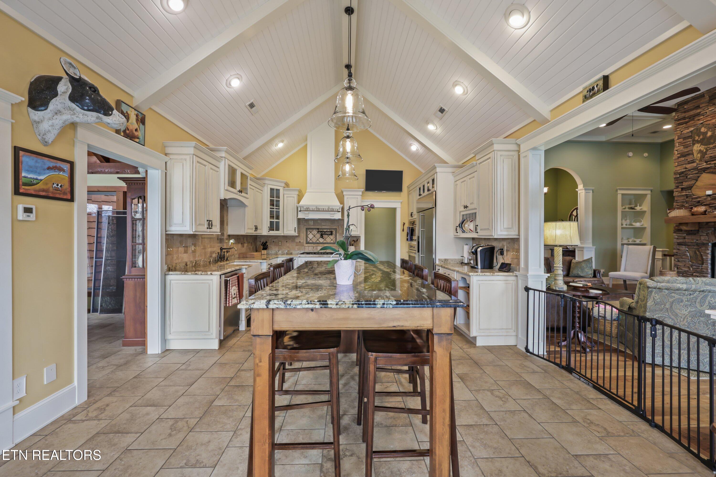 Sharps Chapel, Tennessee, 37866, United States, 3 Bedrooms Bedrooms, ,6 BathroomsBathrooms,Residential,Active,2025174