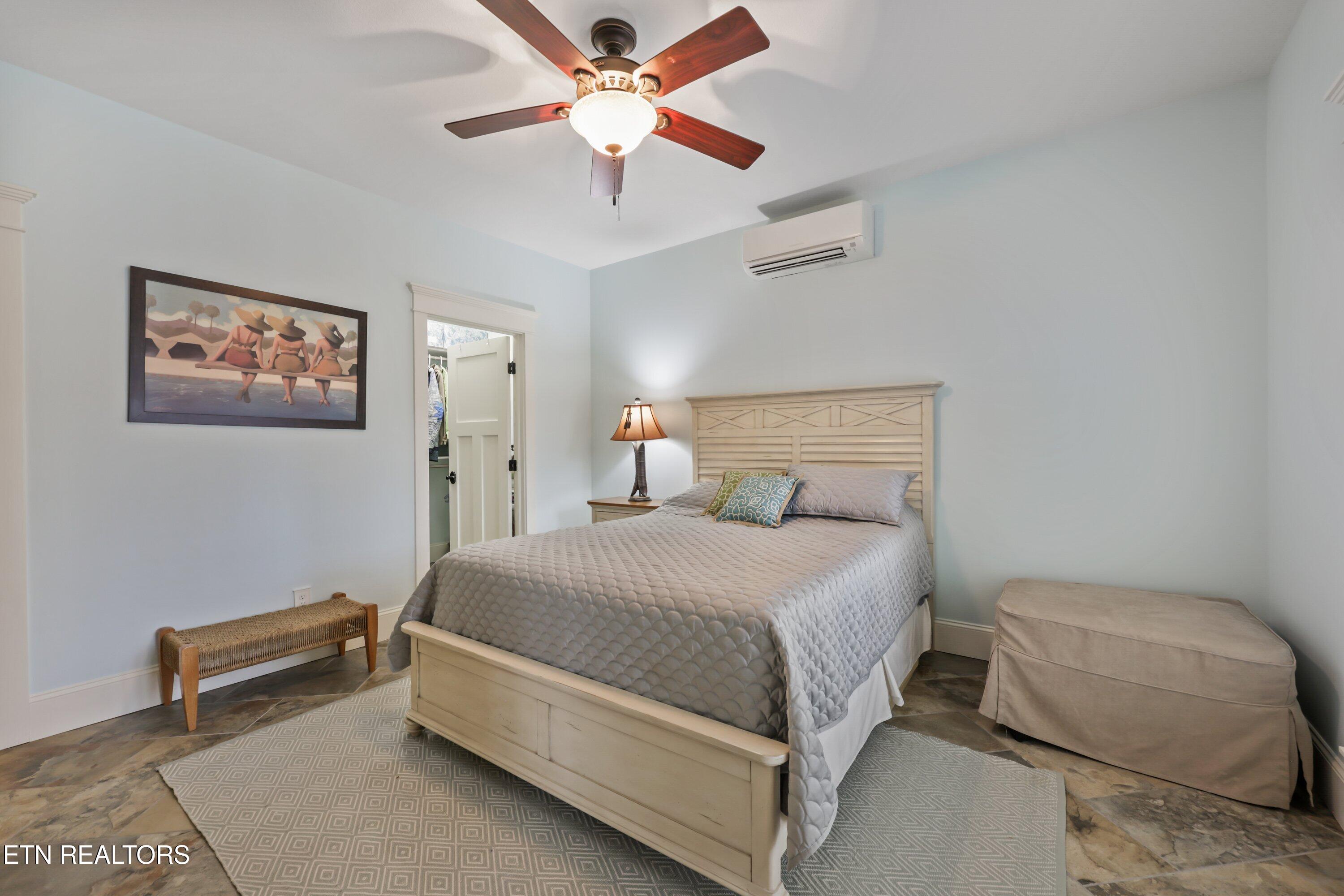 Sharps Chapel, Tennessee, 37866, United States, 3 Bedrooms Bedrooms, ,6 BathroomsBathrooms,Residential,Active,2025174