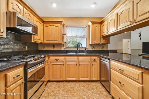 Tiny photo for 682 Villageway, Crossville, TN 38555 (MLS # 1357579)