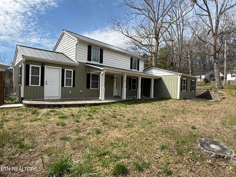 Photo of 167 Garden Rd, Norris, TN 37828 (MLS # 1333403)