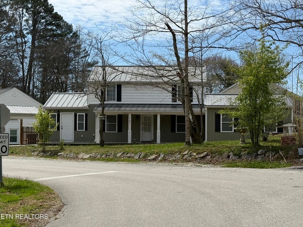 Photo of 167 Garden Rd, Norris, TN 37828 (MLS # 1333403)